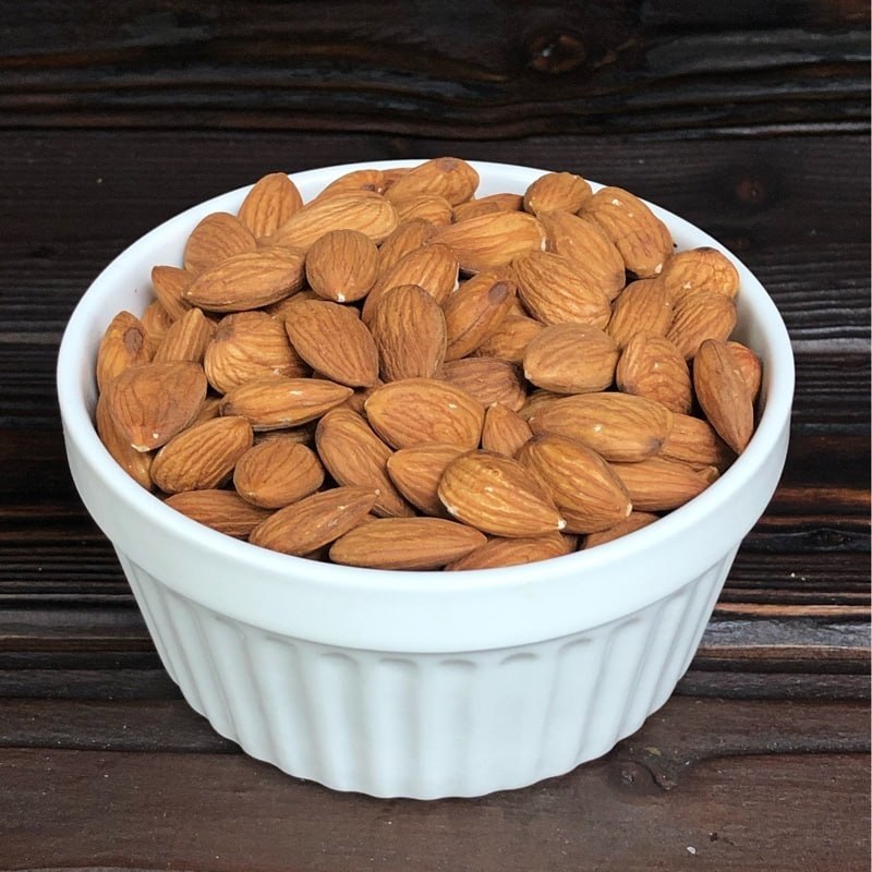 Migdały pomagają zasnąć Po pierwsze, są przyjemną przekąską przed snem